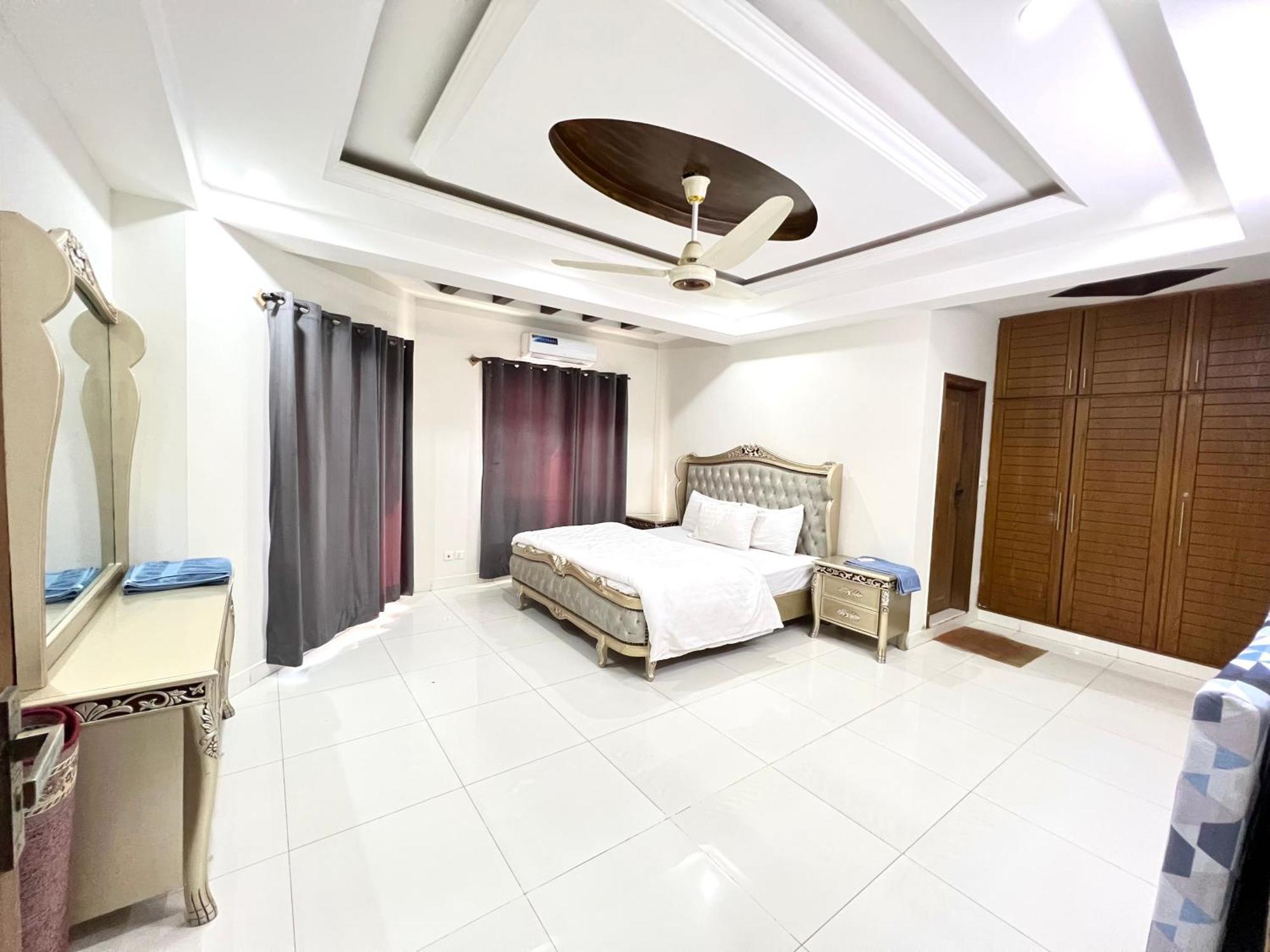 Luxury Apartment Hotel اسلام اباد المظهر الخارجي الصورة